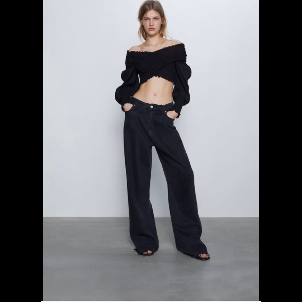 Zara black crop top with elastic size small NWT